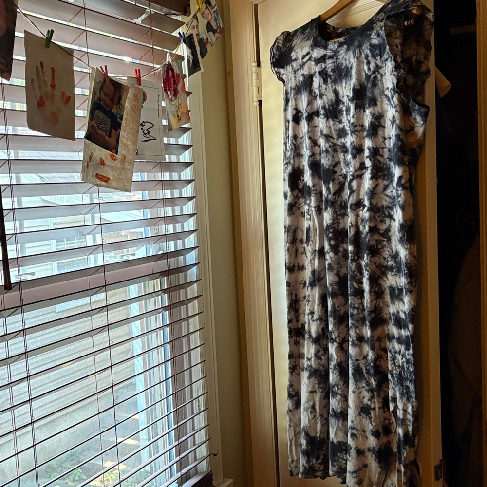 Monochrome Tie-Dye Maxi Dress